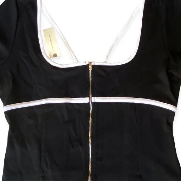 ✨2xHP✨ Anthropologie Maeve 🆕| Sweetheart Ponte Cropped Cutout Top. - Picture 4 of 7